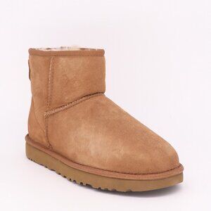 NWT - UGG Classic Mini II Boots - Chestnut❄️🧣